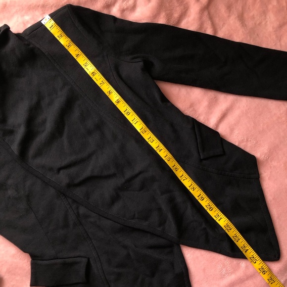 St. John blazer - Picture 7 of 8